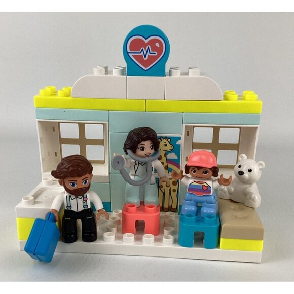 Lego Duplo Doctor Visit Playset 10968 Medical Office Building Figures Complete - Picture 1 of 9